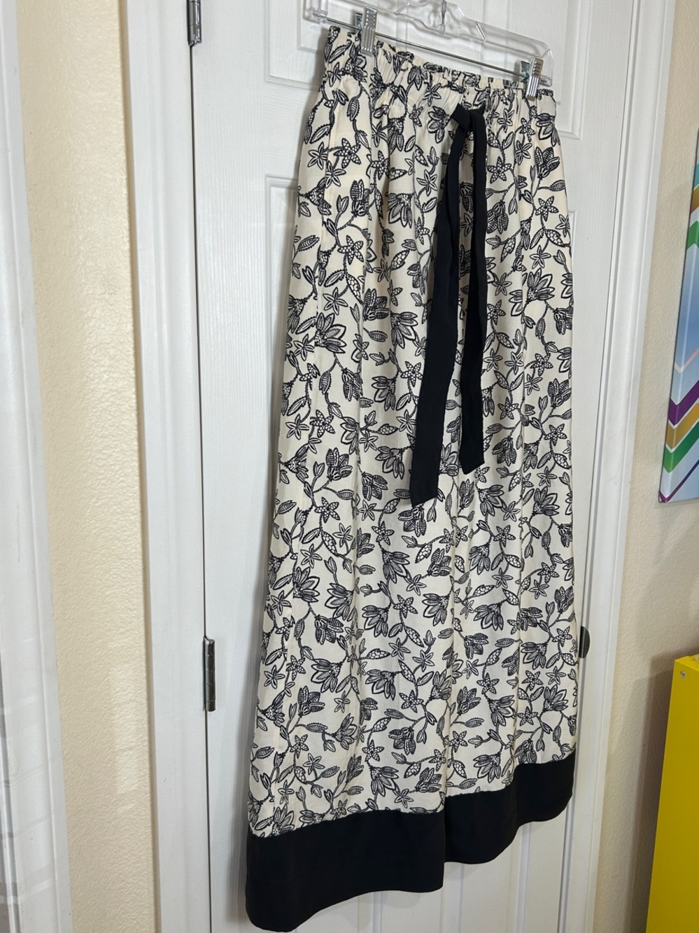 H&M Floral Wide Leg Pants Black & White Elastic Waist Sz S - Picture 3 of 7